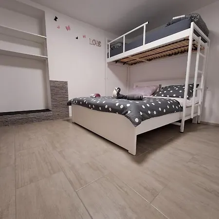 Freedom House Appartement *