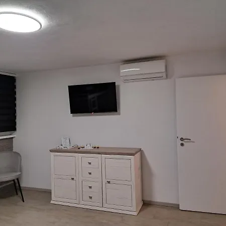Freedom House Pirano
